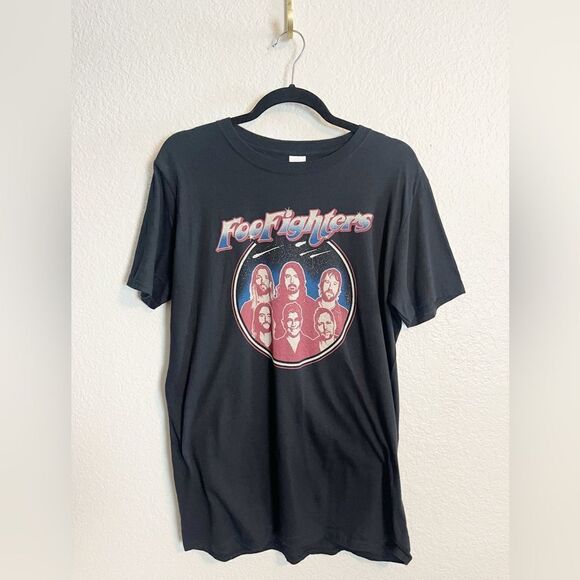 Tops - Foo Fighters concert merch band t.  Size M
